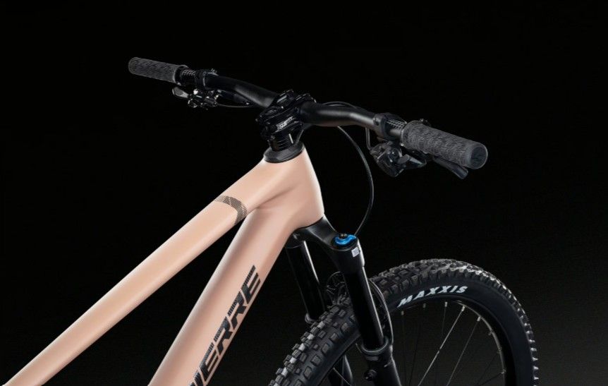 LAPIERRE Zesty CF 7.9 Terracota Enduro Kerékpár LAPIERRE Zesty CF 7.9 Terracota Enduro Kerékpár