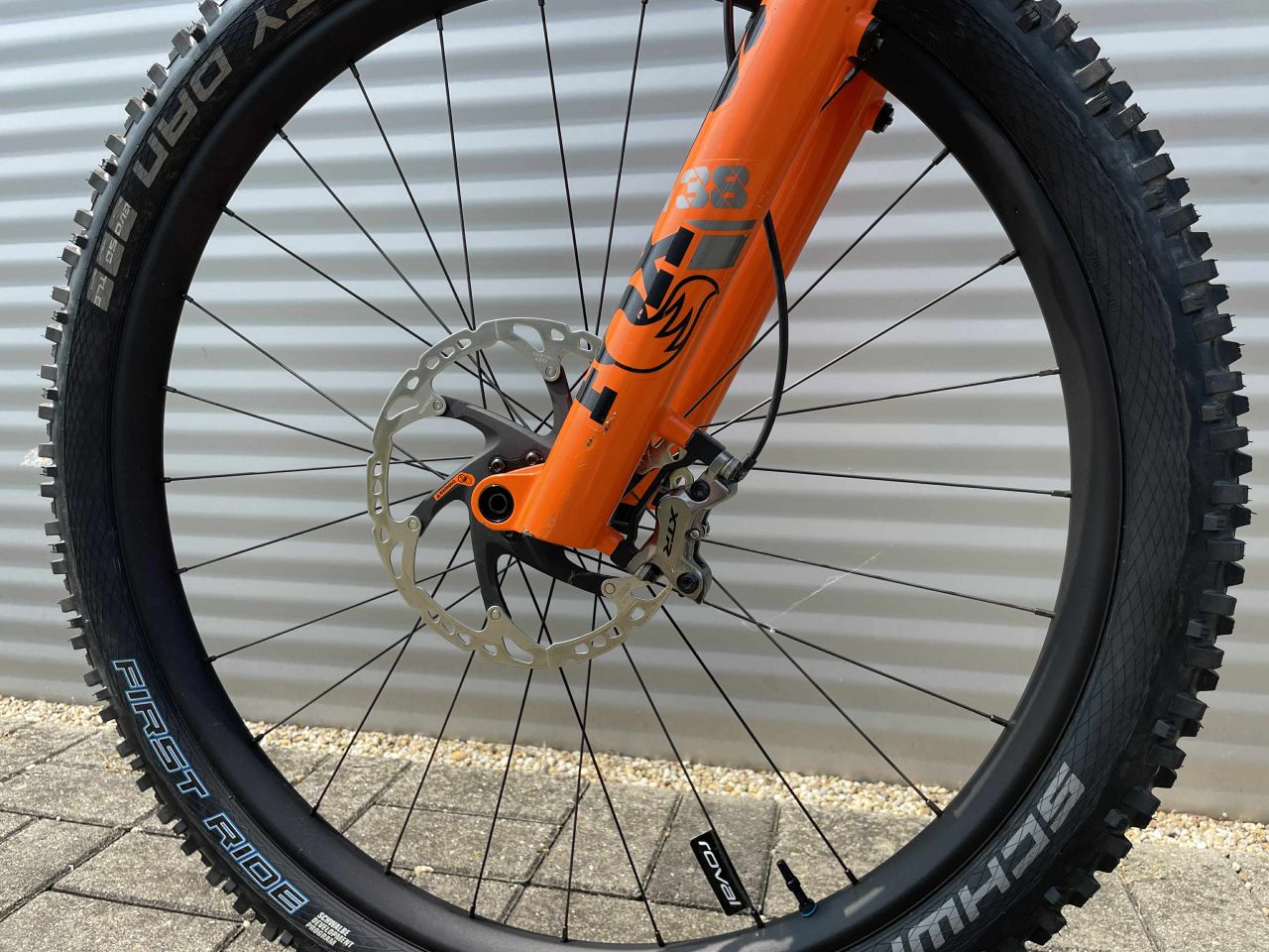 2024 Santa Cruz Nomad Carbon CC Enduro Kerékpár 2024 Santa Cruz Nomad Carbon CC Enduro Kerékpár