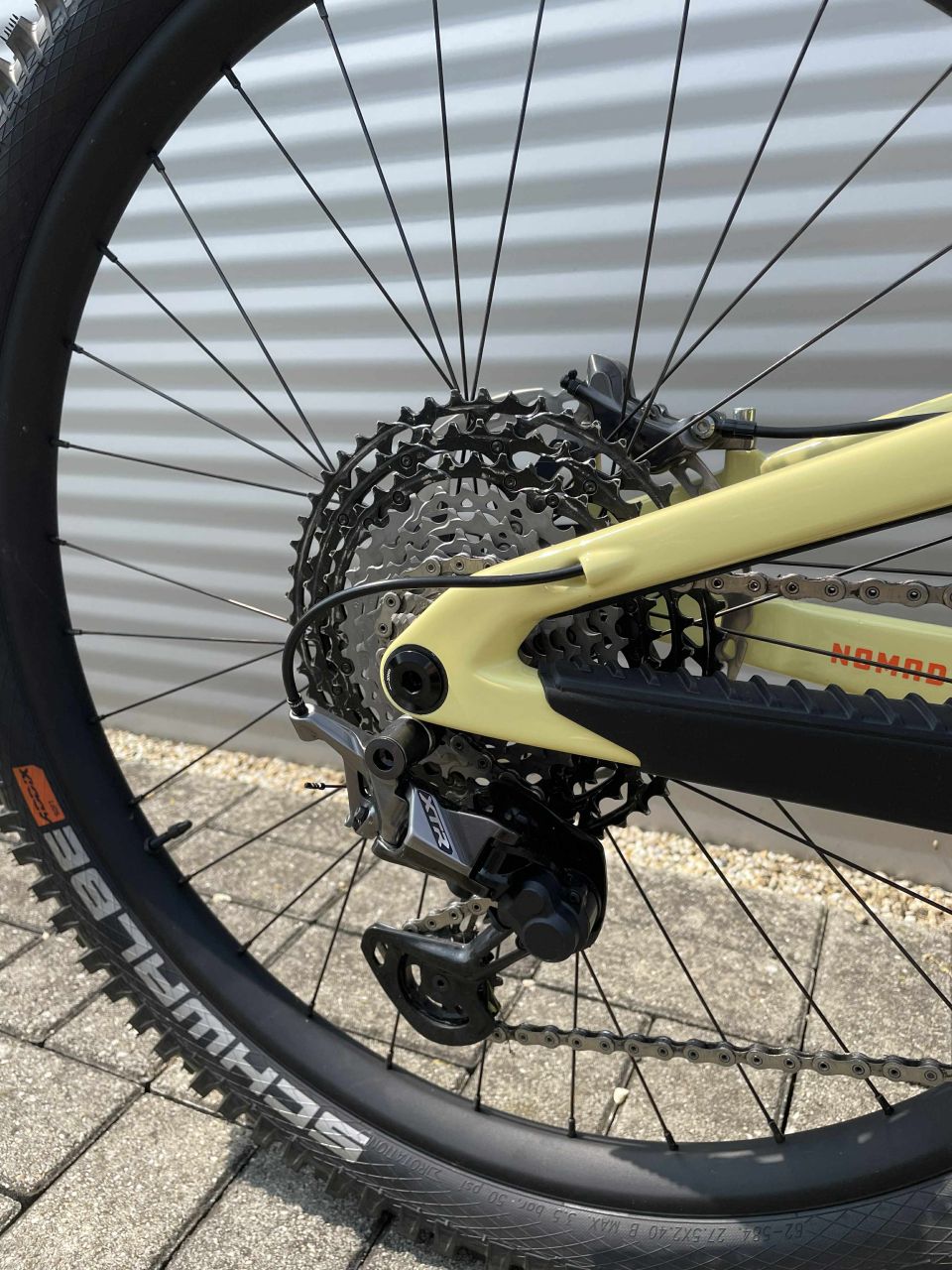 2024 Santa Cruz Nomad Carbon CC Enduro Kerékpár 2024 Santa Cruz Nomad Carbon CC Enduro Kerékpár