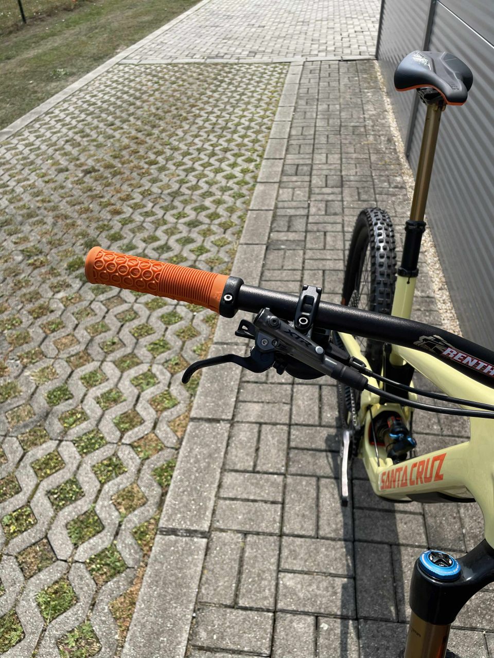 2024 Santa Cruz Nomad Carbon CC Enduro Kerékpár 2024 Santa Cruz Nomad Carbon CC Enduro Kerékpár