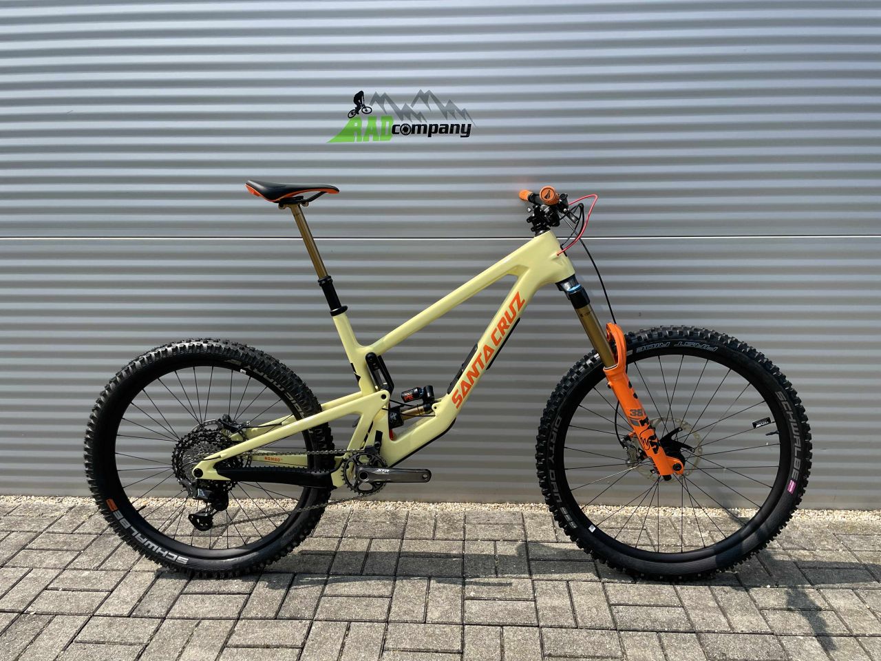 2024 Santa Cruz Nomad Carbon CC Enduro Kerékpár 2024 Santa Cruz Nomad Carbon CC Enduro Kerékpár