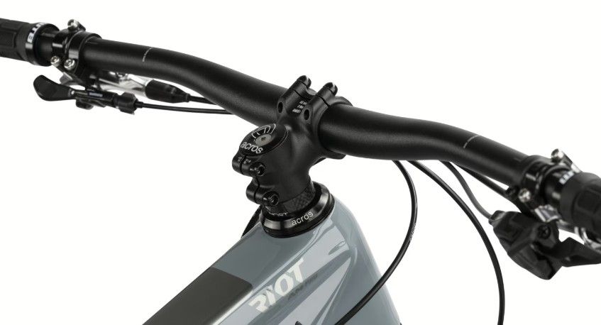 GHOST Riot AM CF 160/140 Pro Enduro Kerékpár GHOST Riot AM CF 160/140 Pro Enduro Kerékpár