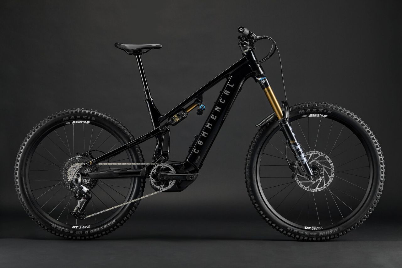 2026 COMMENCAL META POWER SX 800 SIGNATURE PURE BLACK Ebike 2026 COMMENCAL META POWER SX 800 SIGNATURE PURE BLACK Ebike