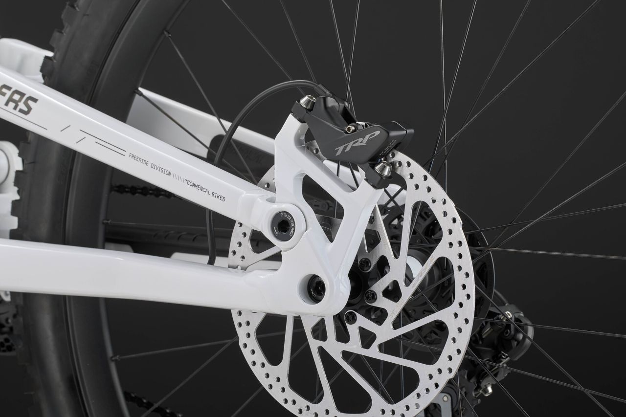 2026 COMMENCAL FRS SIGNATURE PURE WHITE Freeride Kerékpár 2026 COMMENCAL FRS SIGNATURE PURE WHITE Freeride Kerékpár