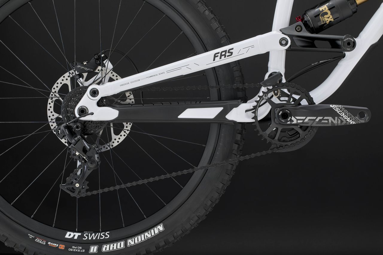 2026 COMMENCAL FRS SIGNATURE PURE WHITE Freeride Kerékpár 2026 COMMENCAL FRS SIGNATURE PURE WHITE Freeride Kerékpár