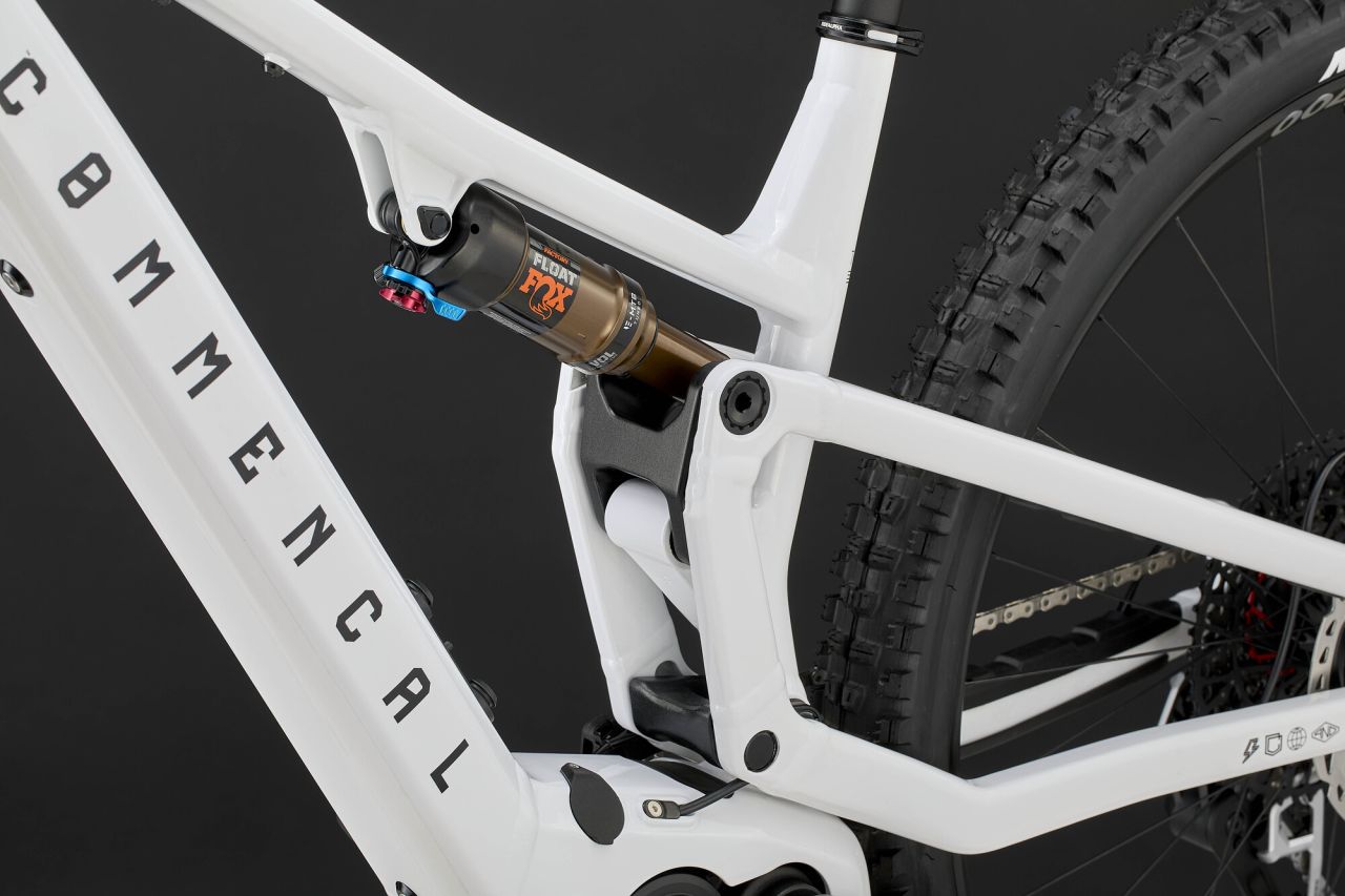 2026 COMMENCAL T.E.M.P.O. POWER SIGNATURE EAGLE 90 Enduro Kerékpár 2026 COMMENCAL T.E.M.P.O. POWER SIGNATURE EAGLE 90 Enduro Kerékpár