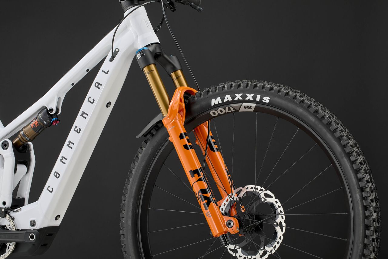 2026 COMMENCAL T.E.M.P.O. POWER SIGNATURE EAGLE 90 Enduro Kerékpár 2026 COMMENCAL T.E.M.P.O. POWER SIGNATURE EAGLE 90 Enduro Kerékpár