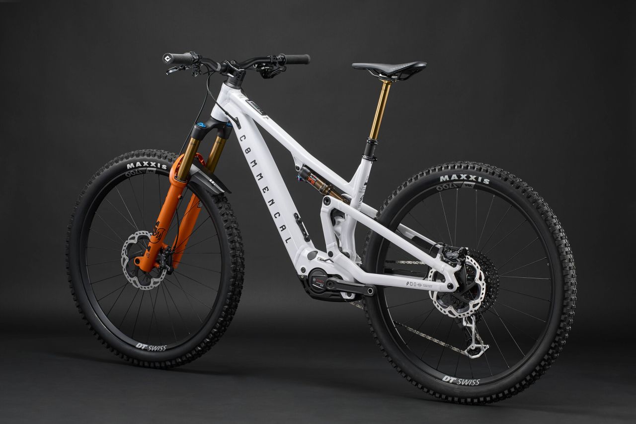 2026 COMMENCAL T.E.M.P.O. POWER SIGNATURE EAGLE 90 Enduro Kerékpár 2026 COMMENCAL T.E.M.P.O. POWER SIGNATURE EAGLE 90 Enduro Kerékpár