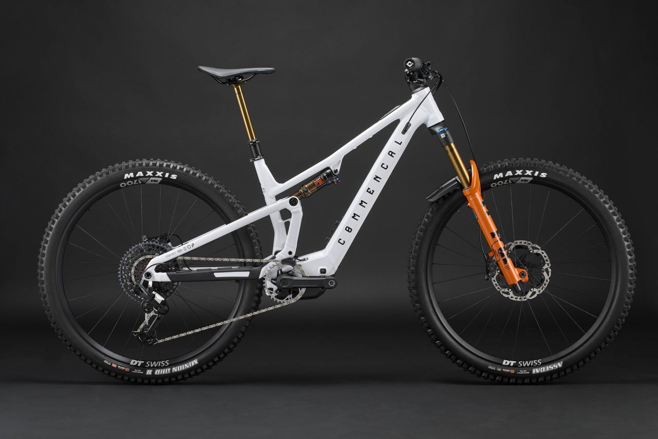 2026 COMMENCAL T.E.M.P.O. POWER SIGNATURE EAGLE 90 Enduro Kerékpár 2026 COMMENCAL T.E.M.P.O. POWER SIGNATURE EAGLE 90 Enduro Kerékpár