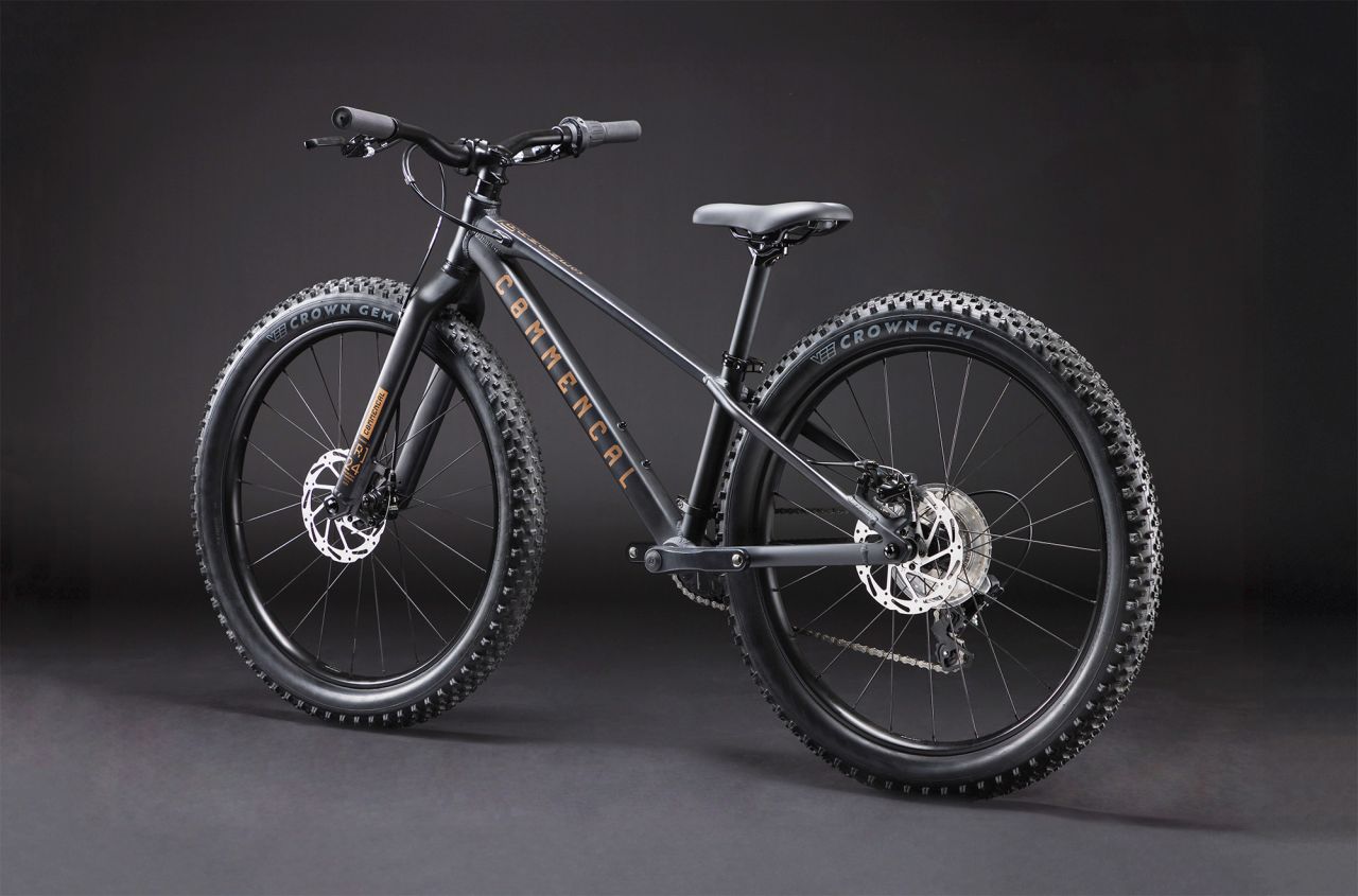 2026 COMMENCAL RAMONES 24 BLACK Gyerek Kerékpár 2026 COMMENCAL RAMONES 24 BLACK Gyerek Kerékpár