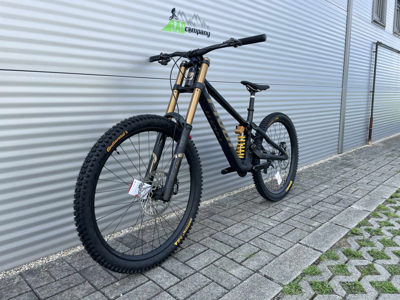 2025 Pivot Phoenix Pro Downhill Kerékpár