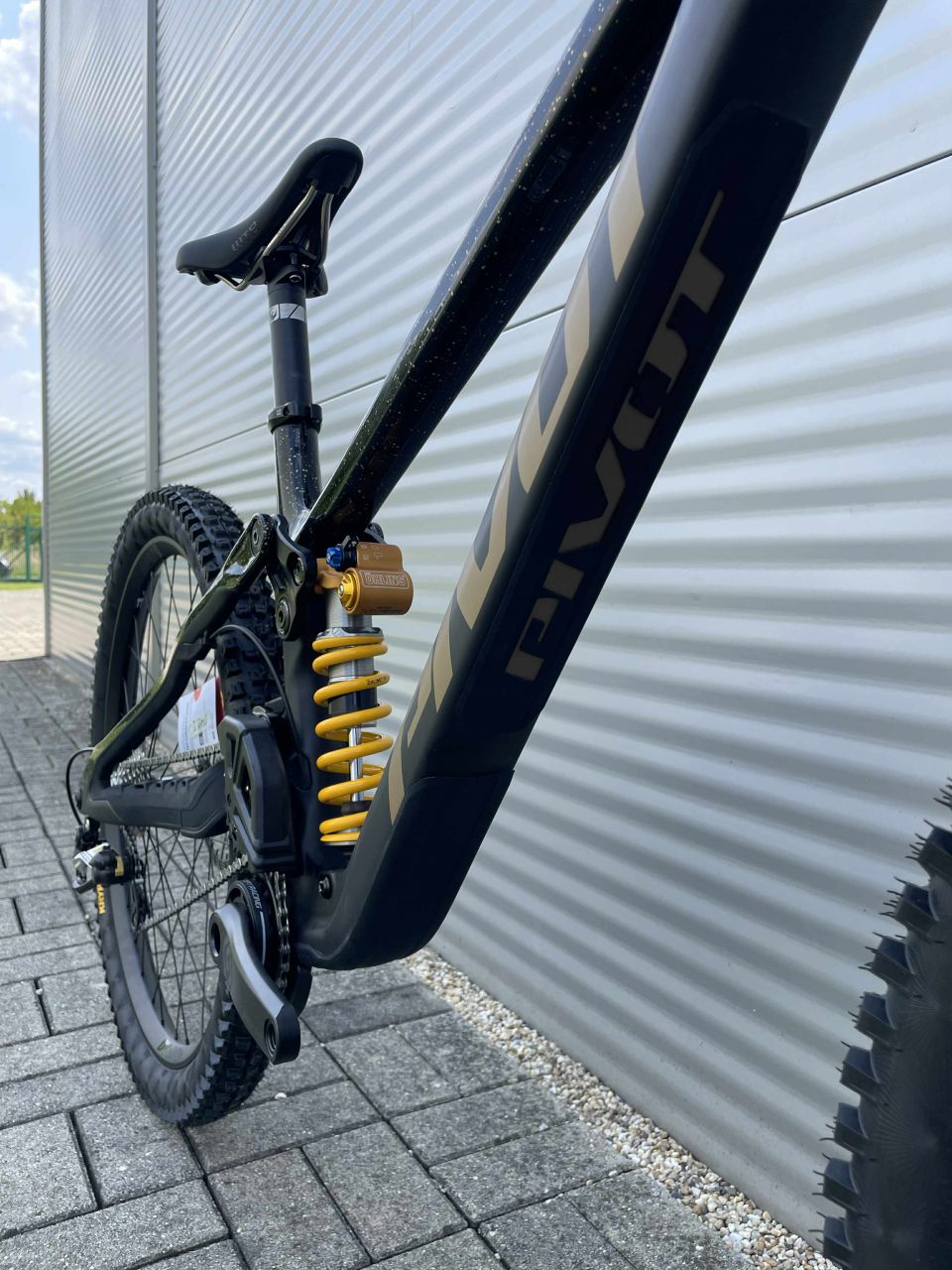 2025 Pivot Phoenix Pro Downhill Kerékpár