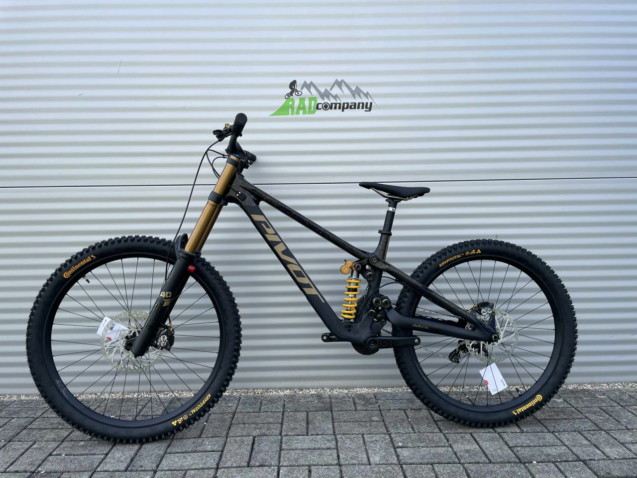 2025 Pivot Phoenix Pro Downhill Kerékpár