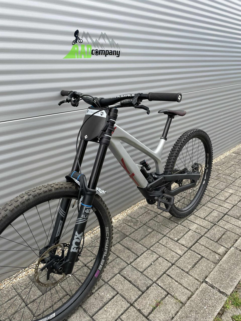 2022 YT Tues Downhill Kerékpár 2022 YT Tues Downhill Kerékpár