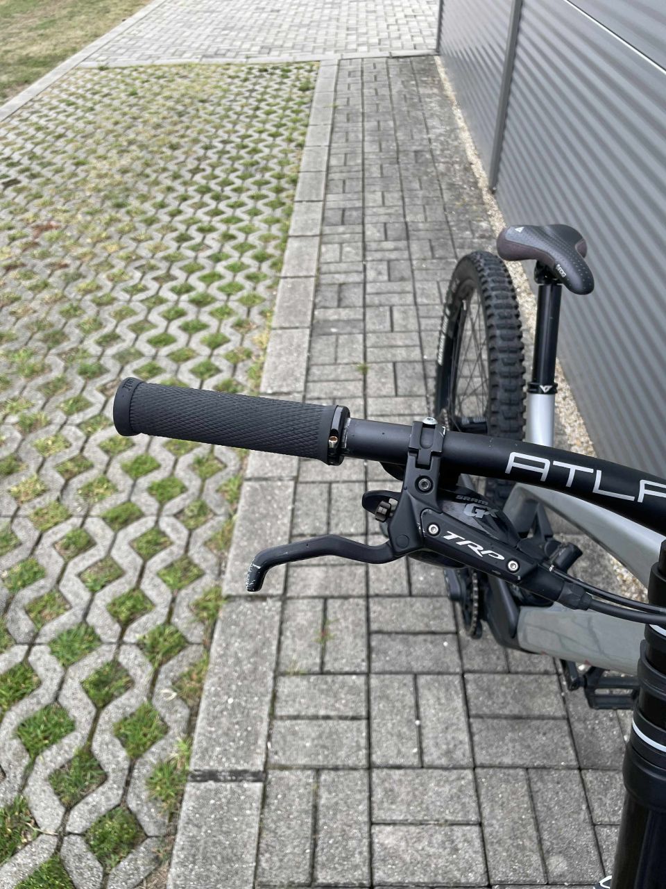 2022 YT Tues Downhill Kerékpár 2022 YT Tues Downhill Kerékpár