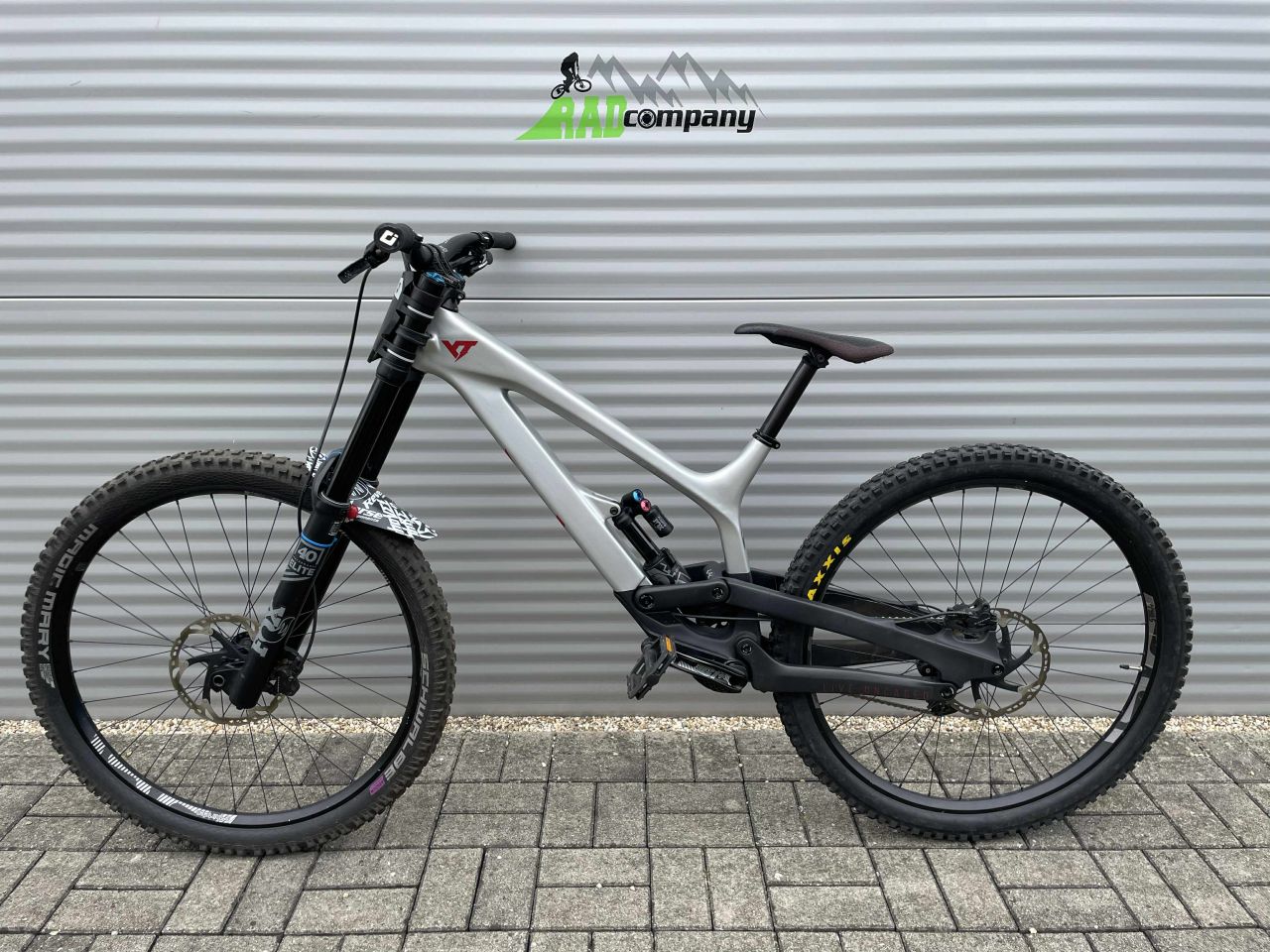 2022 YT Tues Downhill Kerékpár 2022 YT Tues Downhill Kerékpár