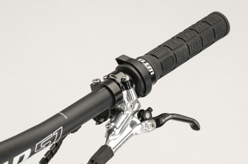 2025 GHOST Path Riot CF Advanced E-bike