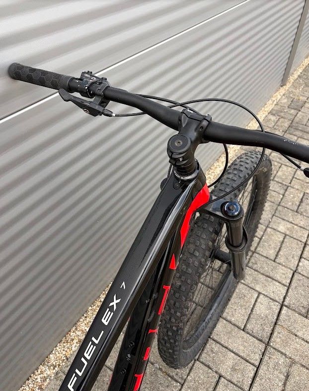 2023 Trek Fuel EX 5 Deore Gen 5 Enduro Kerékpár 2023 Trek Fuel EX 5 Deore Gen 5 Enduro Kerékpár