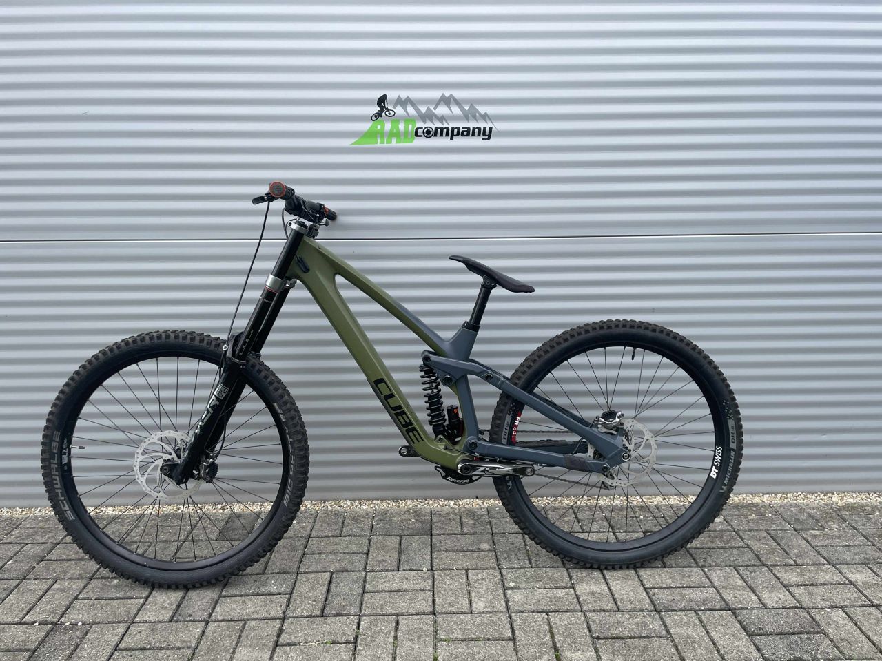 Cube Two15 HPC 29" Downhill Kerékpár