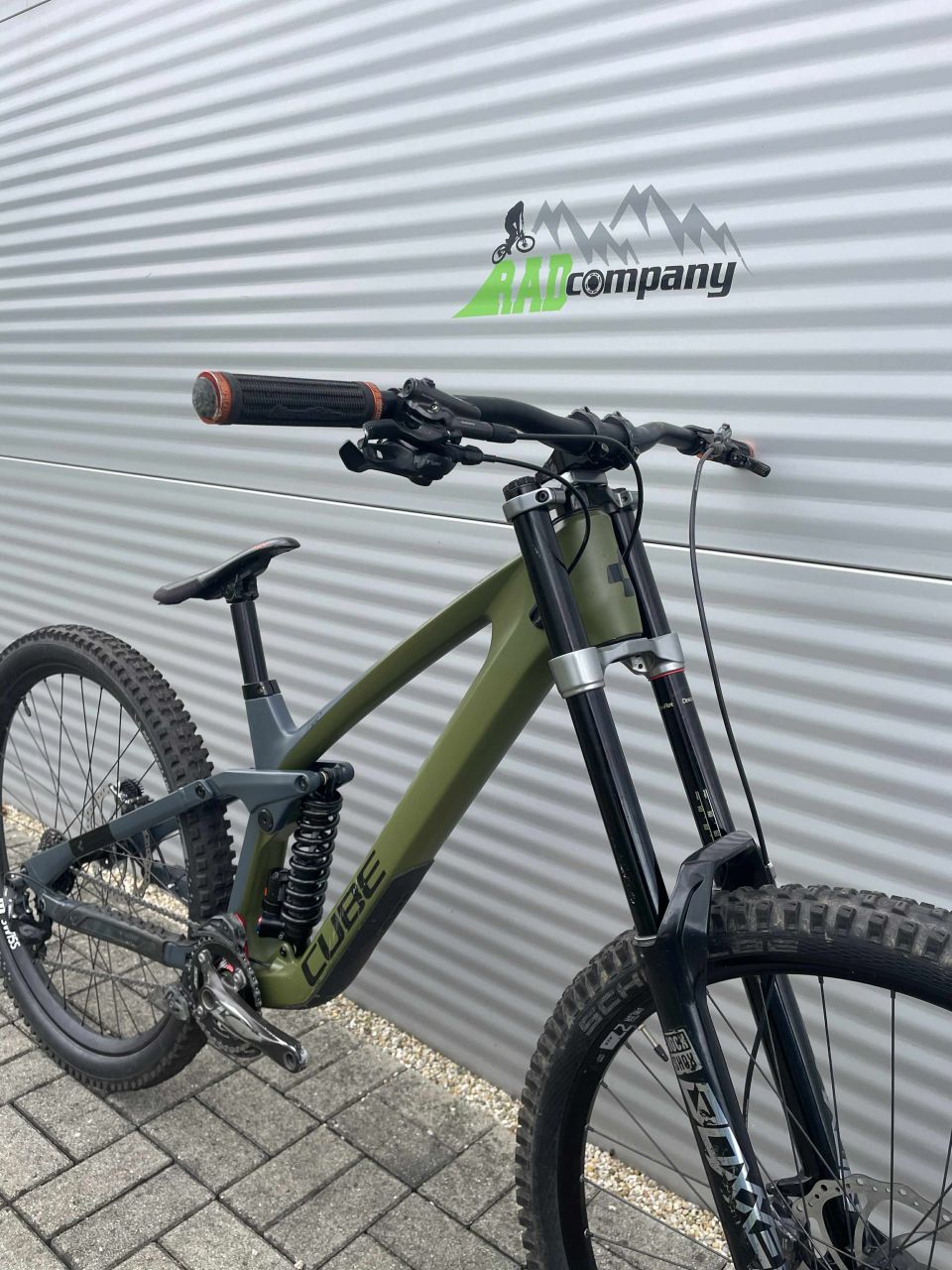 Cube Two15 HPC 29" Downhill Kerékpár
