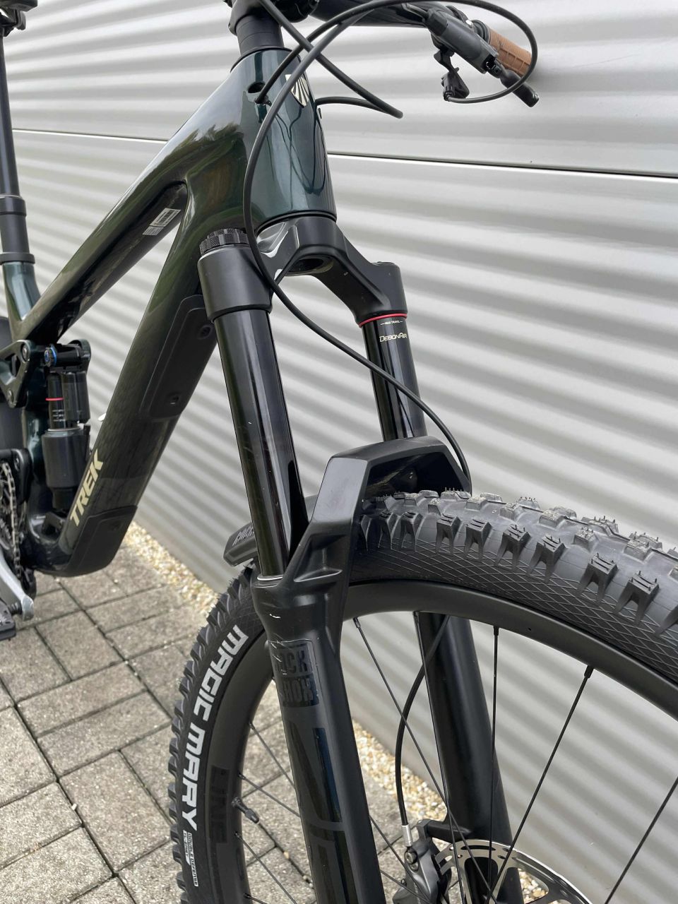 2024 TREK Slash 9.8 Gen 6 Enduro Kerékpár