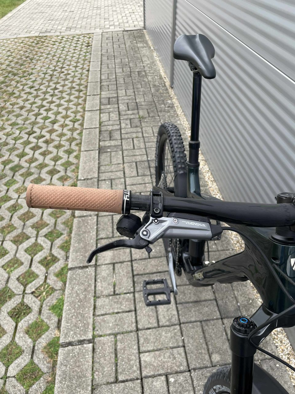 2024 TREK Slash 9.8 Gen 6 Enduro Kerékpár