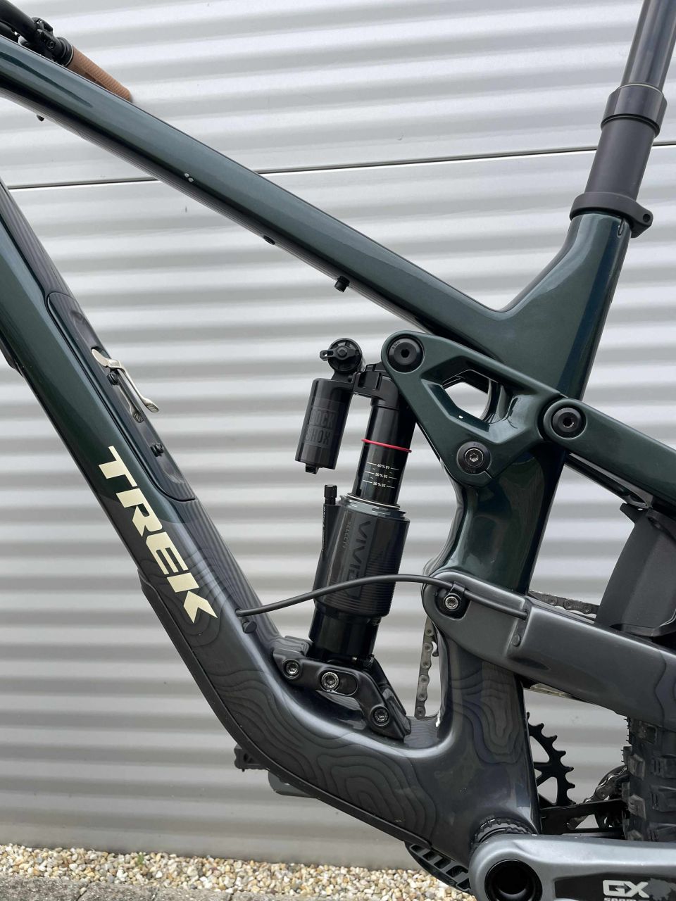 2024 TREK Slash 9.8 Gen 6 Enduro Kerékpár
