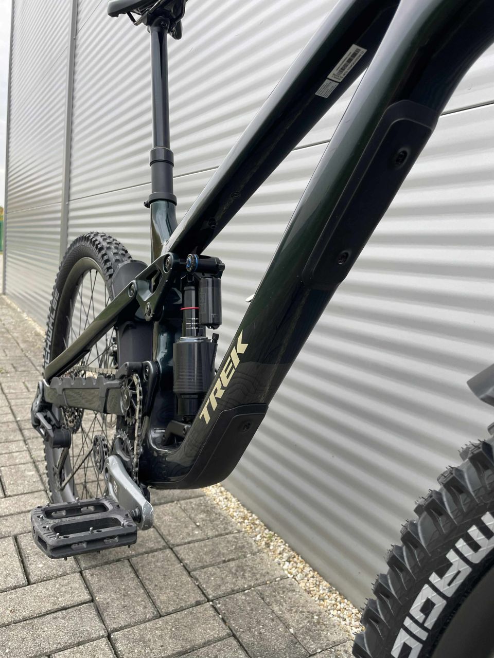 2024 TREK Slash 9.8 Gen 6 Enduro Kerékpár