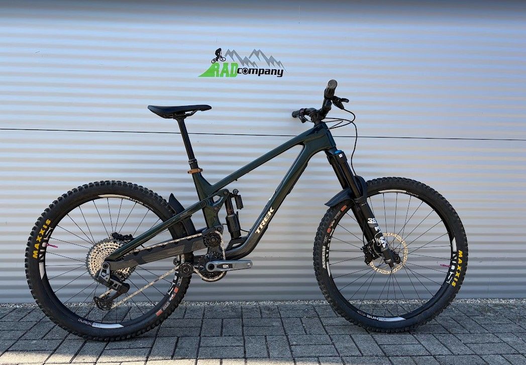 2024 TREK Slash 9.8 Gen 6 Enduro Kerékpár