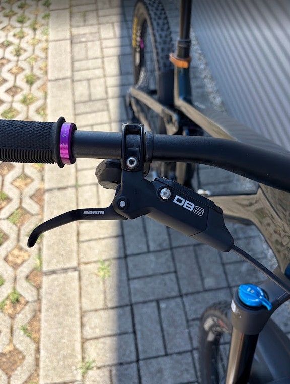 2024 TREK Slash 9.8 Gen 6 Enduro Kerékpár