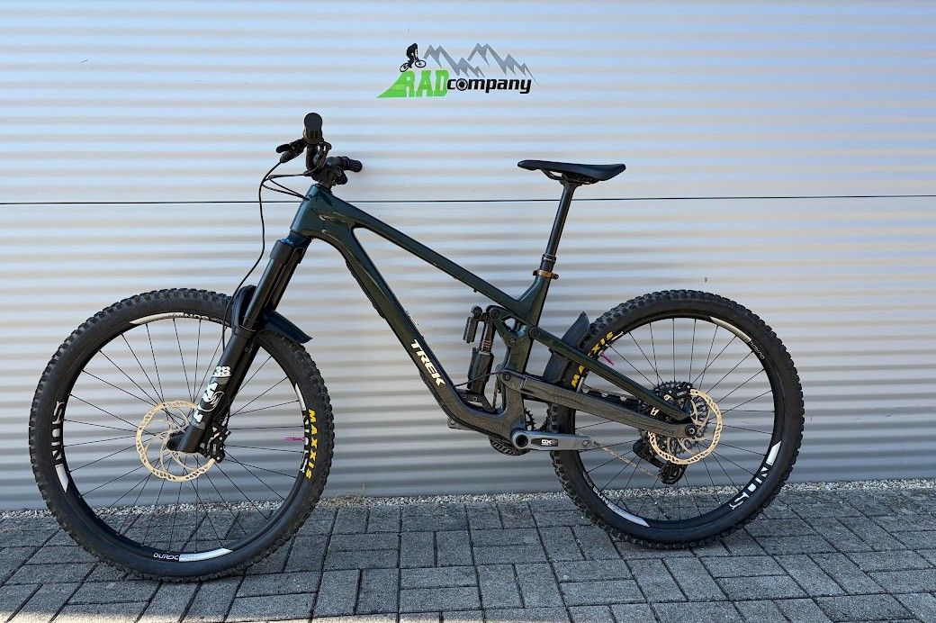 2024 TREK Slash 9.8 Gen 6 Enduro Kerékpár