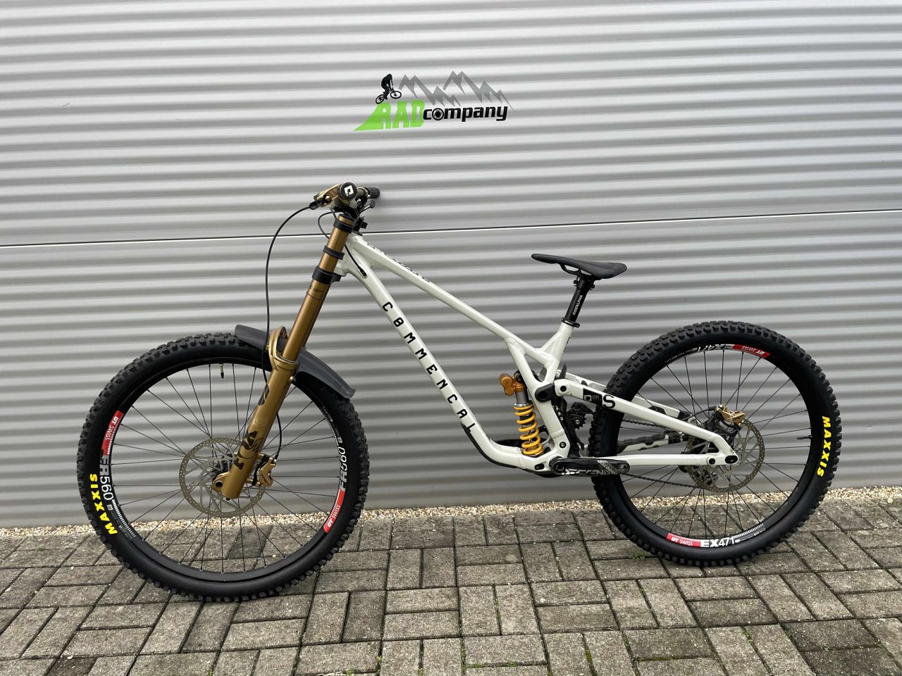 2024 Commencal Supreme DH V5 Downhill Kerékpár 2024 Commencal Supreme DH V5 Downhill Kerékpár