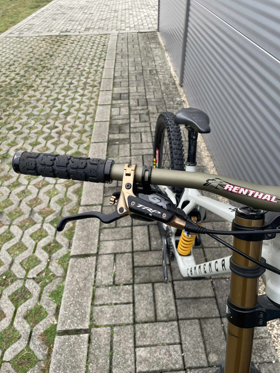 2024 Commencal Supreme DH V5 Downhill Kerékpár 2024 Commencal Supreme DH V5 Downhill Kerékpár