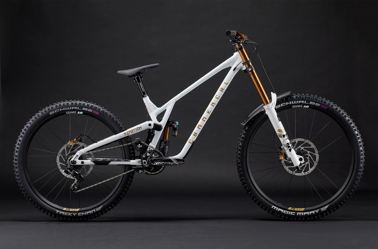 2025 COMMENCAL SUPREME DH V5 SIGNATURE LTD PURE WHITE 
