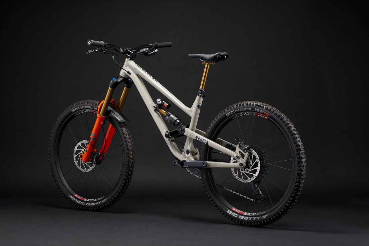 2023 COMMENCAL CLASH SIGNATURE CHALK Enduro Kerékpár
