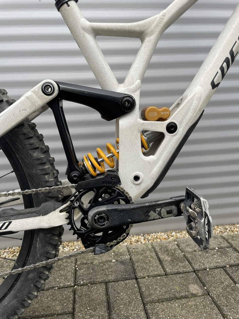 2023 Specialized Demo Race Downhill Kerékpár