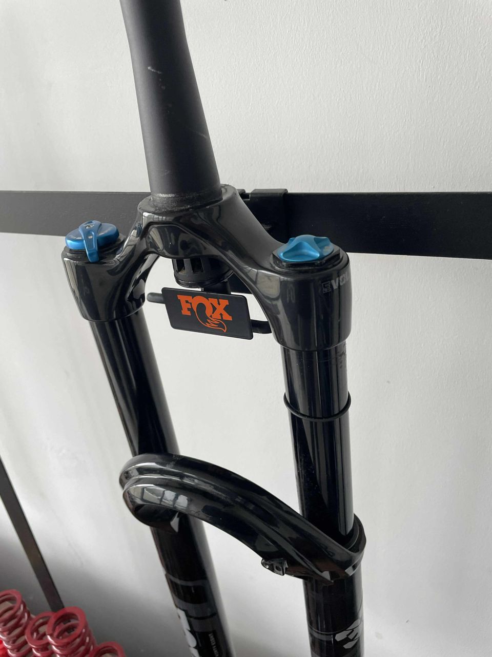 FOX 38 PERFORMANCE ELITE FLOAT 29 villa FOX 38 PERFORMANCE ELITE FLOAT 29 villa