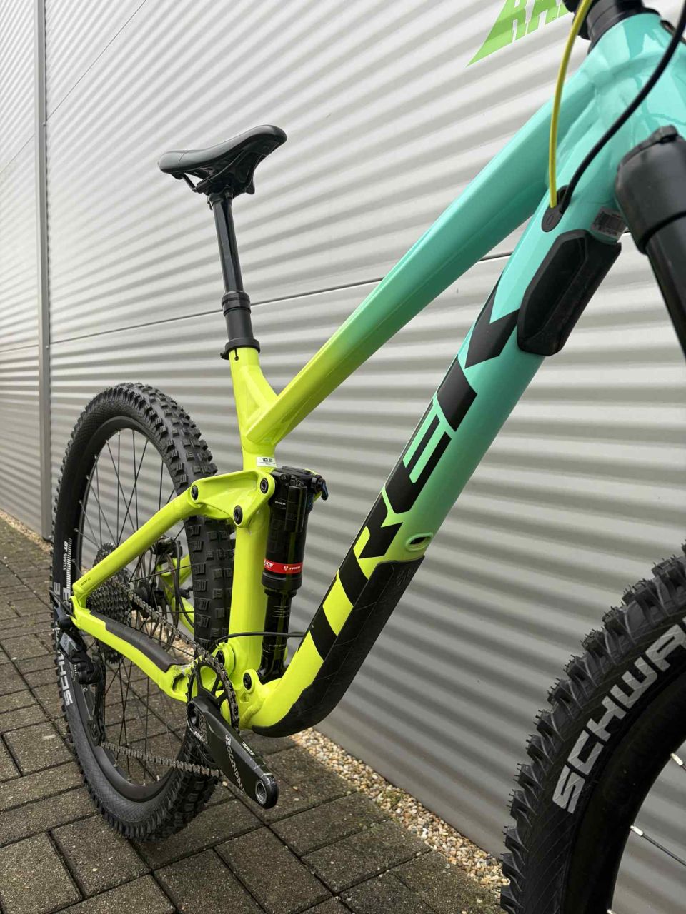 2020 Trek Slash 8 Enduro Kerékpár