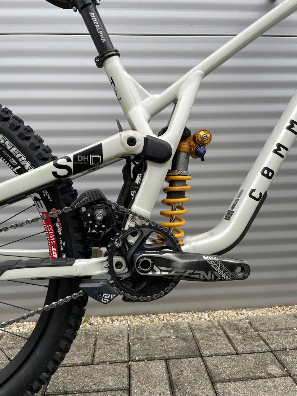 2024 Commencal Supreme DH V5 Downhill Vázszett