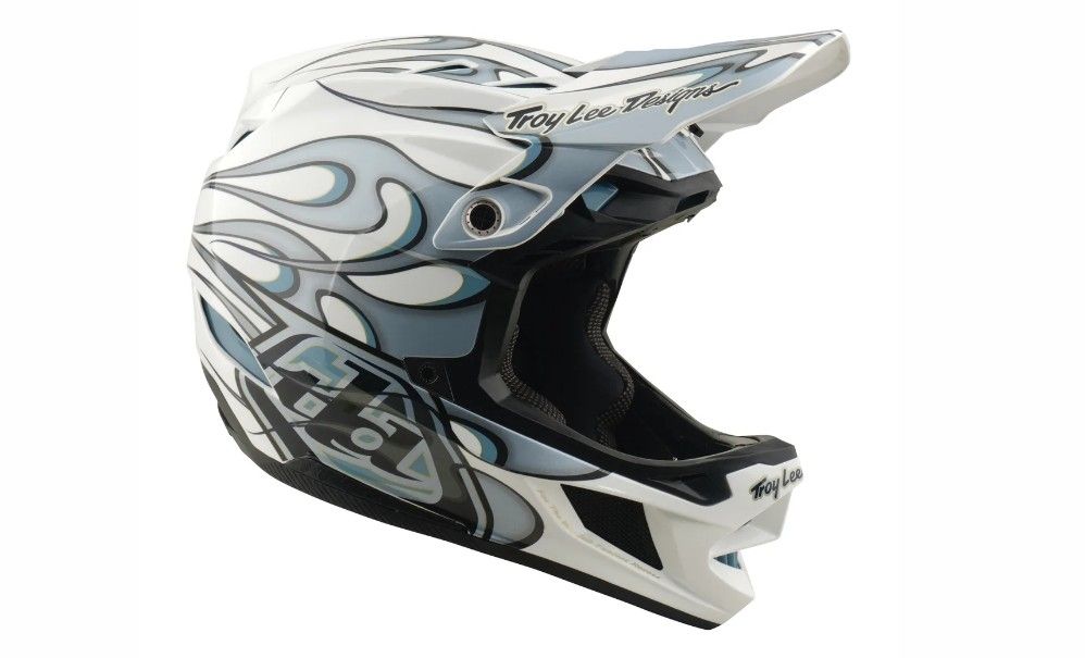 TLD D4 COMPOSITE MIPS TORCHED WHITE / SILVER FEJVÉDŐ 