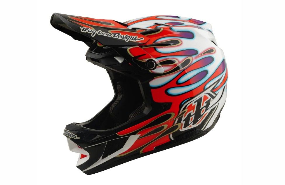 TLD D4 COMPOSITE MIPS OVERSPRAY WHITE / RED FEJVÉDŐ 