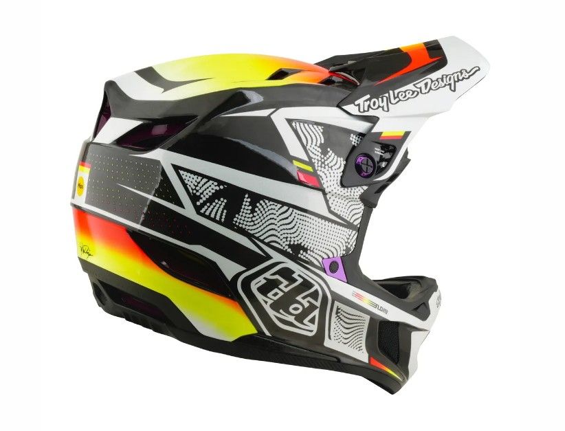 TLD D4 CARBON MIPS LINED UP BLACK FEJVÉDŐ TLD D4 CARBON MIPS LINED UP BLACK FEJVÉDŐ