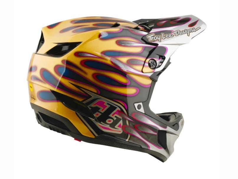 TLD D4 CARBON MIPS OVERSPRAY GOLD / BLACK FEJVÉDŐ 