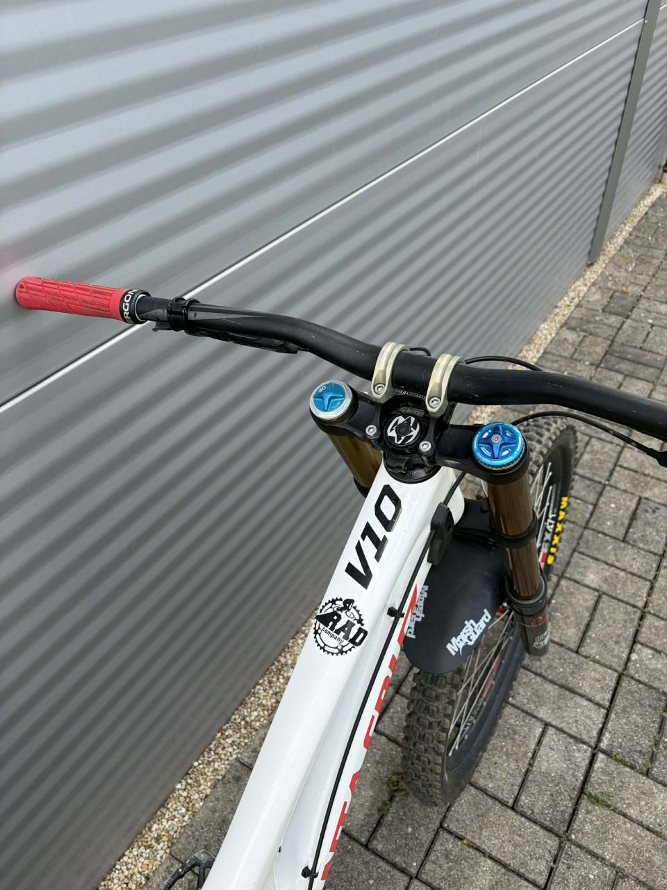 2015 Santa Cruz V10 Carbon CC Downhill Kerékpár