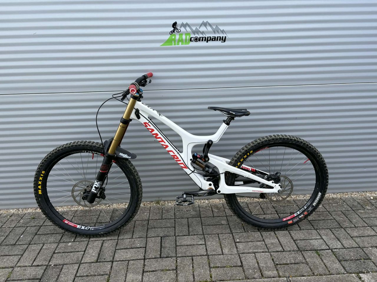 2015 Santa Cruz V10 Carbon CC Downhill Kerékpár