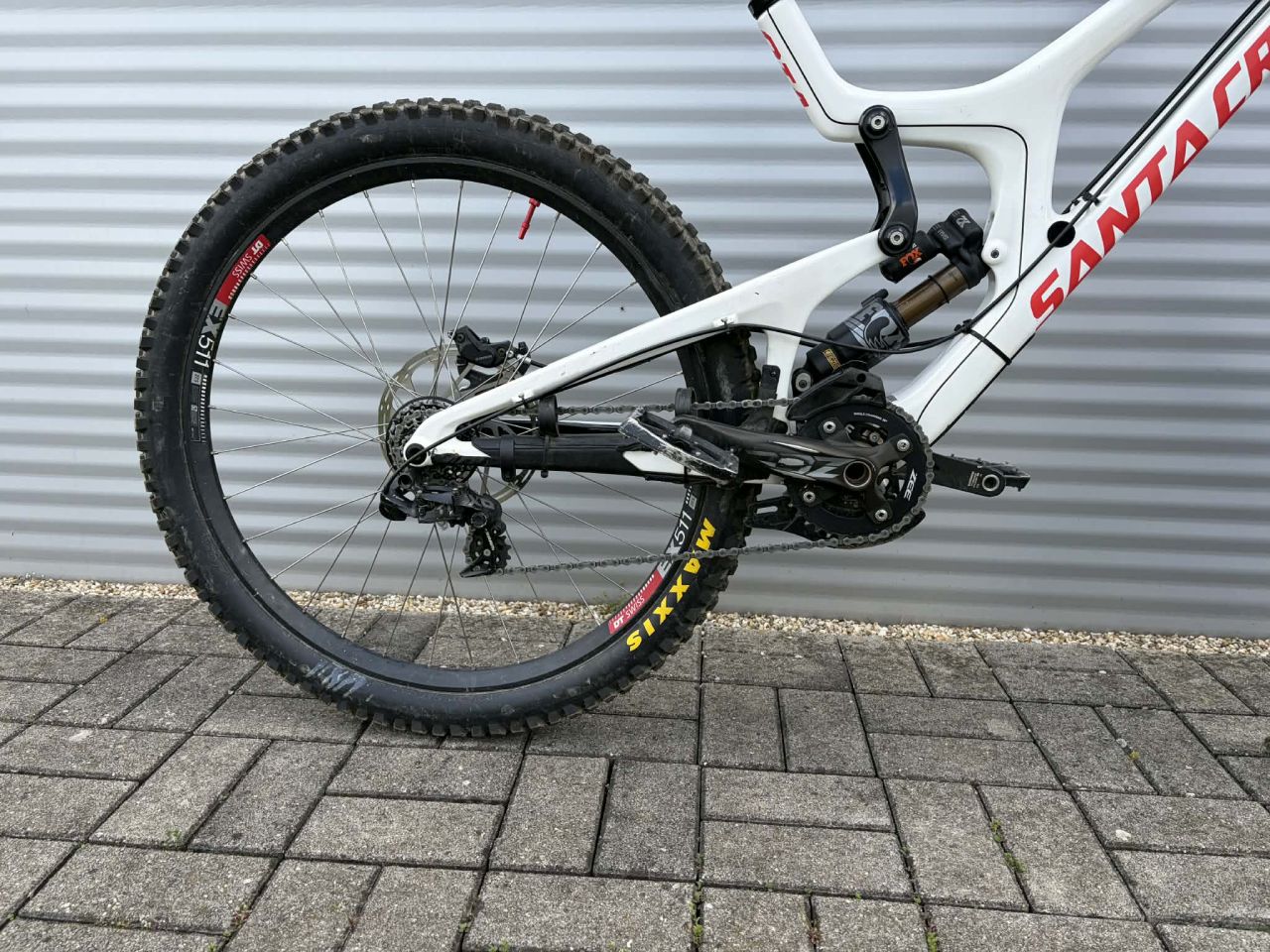 2015 Santa Cruz V10 Carbon CC Downhill Kerékpár