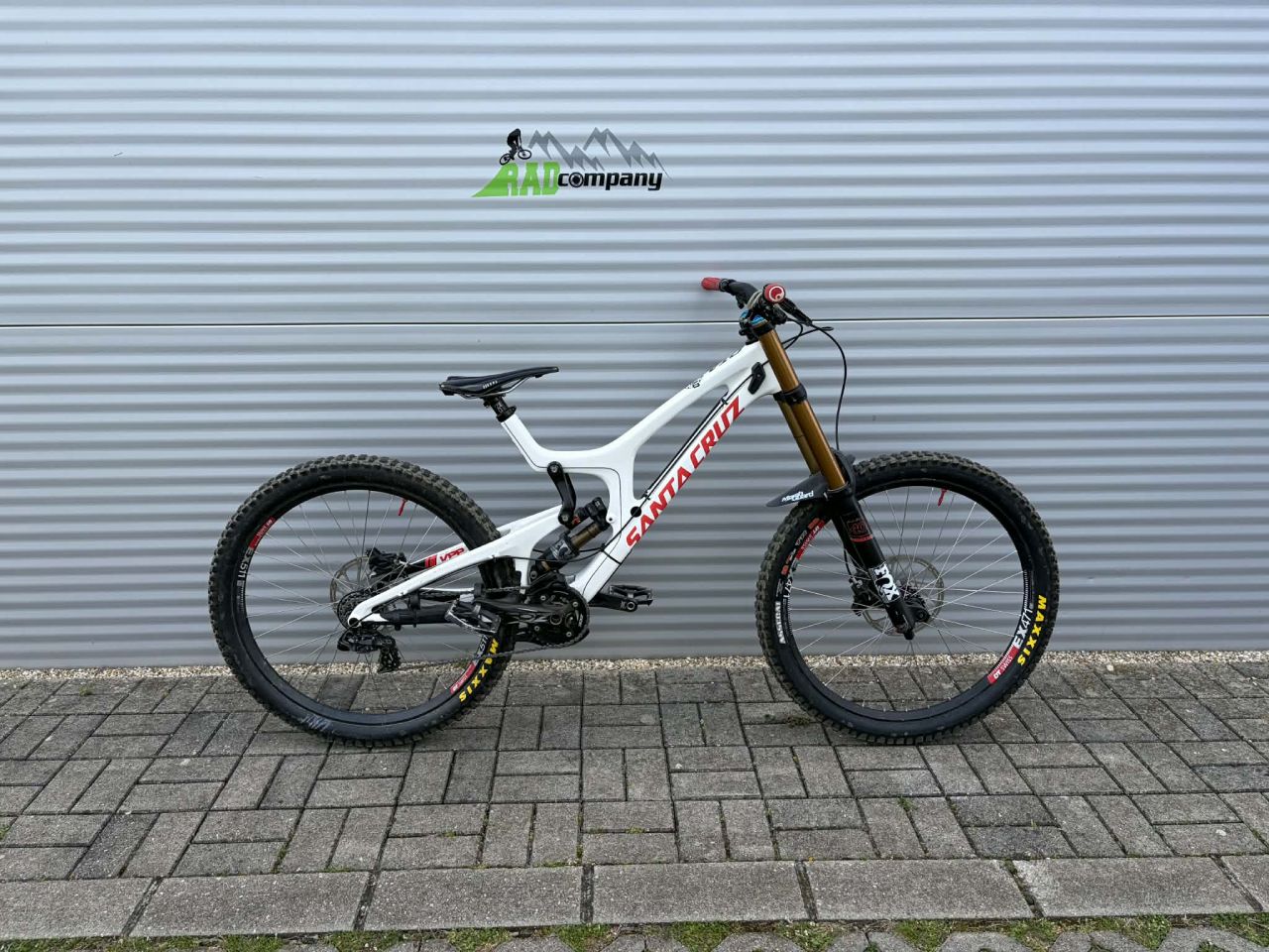2015 Santa Cruz V10 Carbon CC Downhill Kerékpár