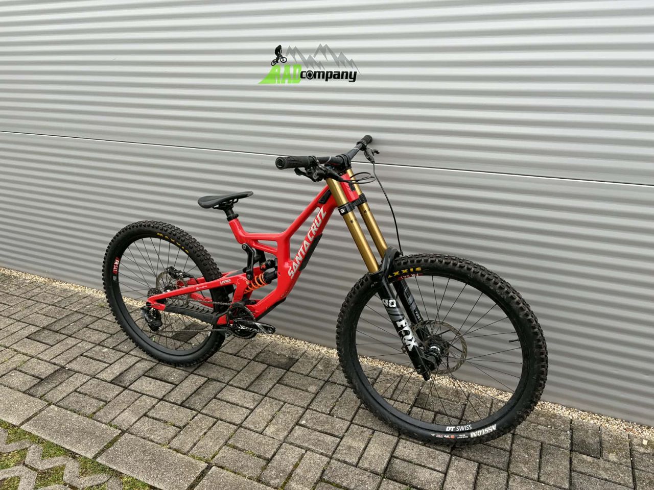 2024 Santa Cruz V10 X01 Carbon CC Downhill Kerékpár