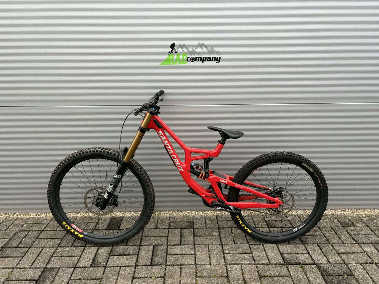 2024 Santa Cruz V10 X01 Carbon CC Downhill Kerékpár