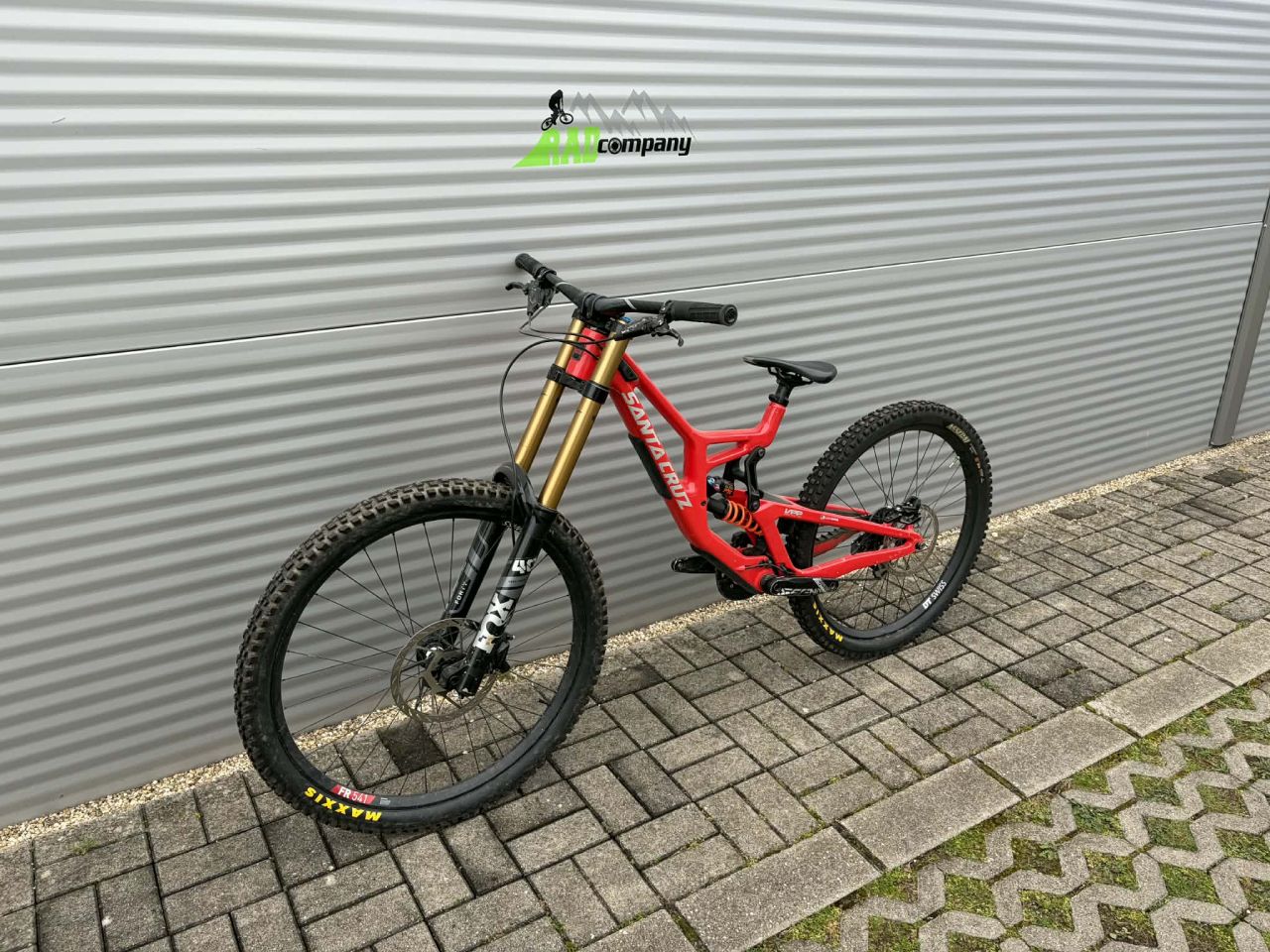 2024 Santa Cruz V10 X01 Carbon CC Downhill Kerékpár